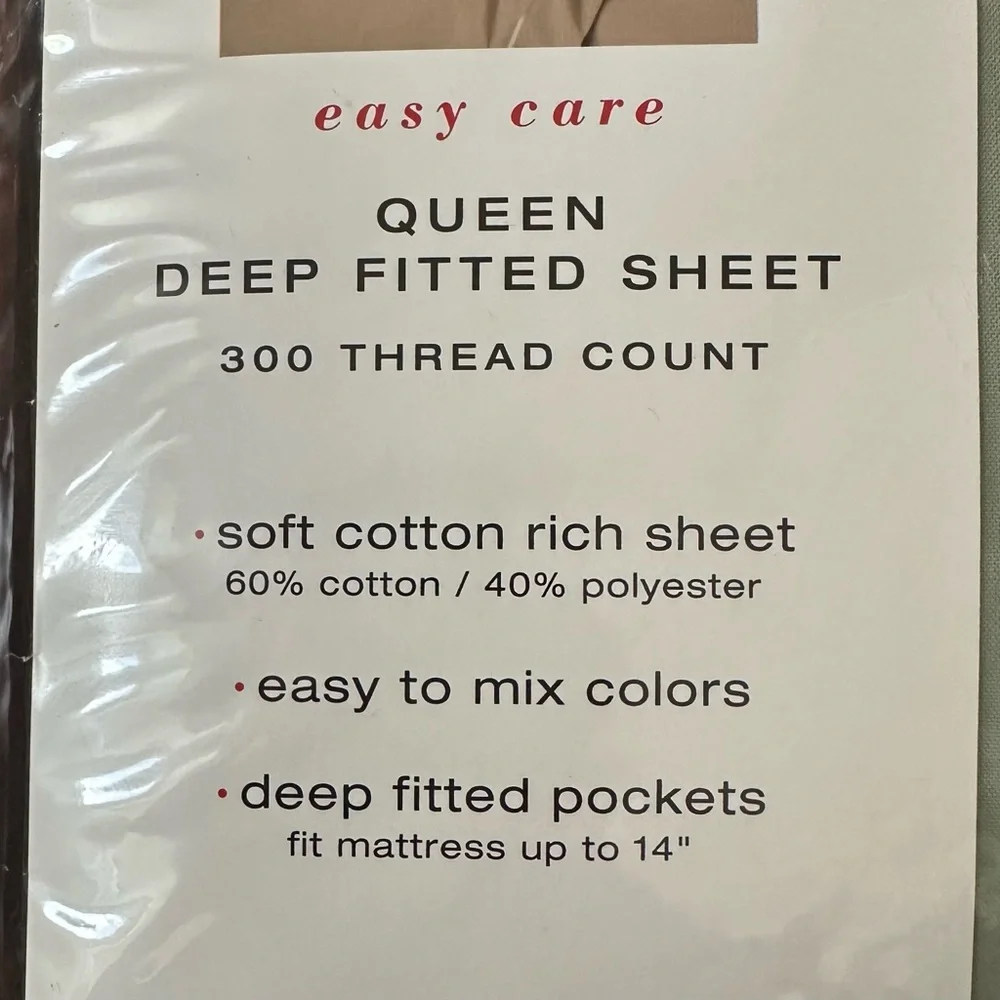 NWT Martex Queen Size Fitted Sheet